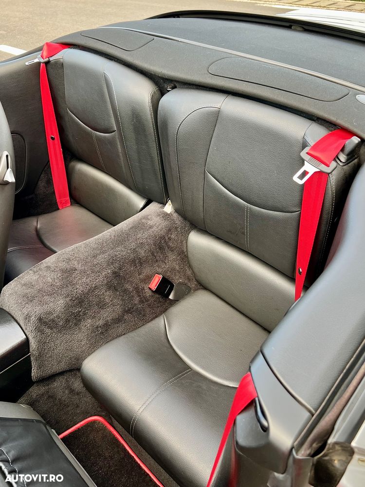 Porsche 911 Carrera - 22