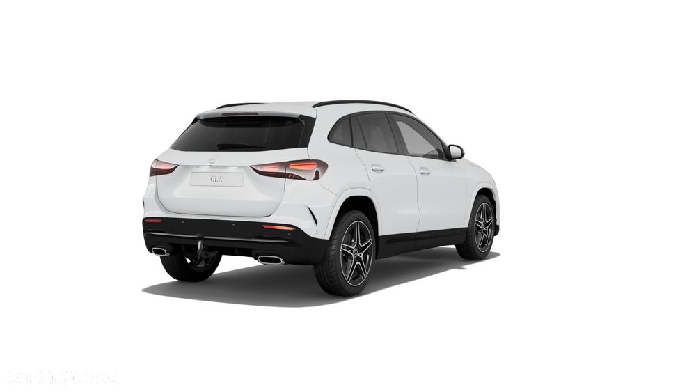 Mercedes-Benz GLA - 7