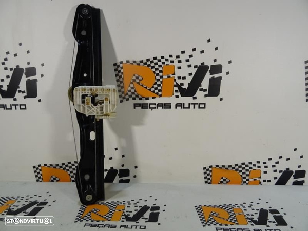 Elevador De Vidro Trás Esquerdo Bmw 1 (F20)  7242555 / 17756710 / 7 24