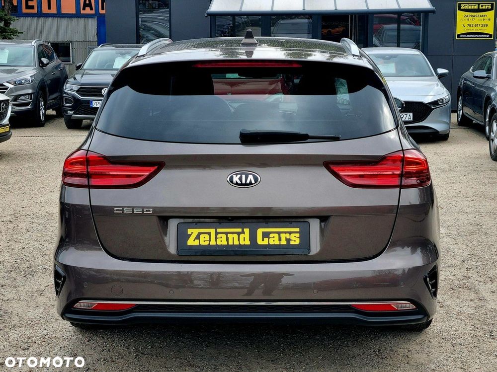 Kia Ceed 1.6 CRDi DCT Spirit - 6