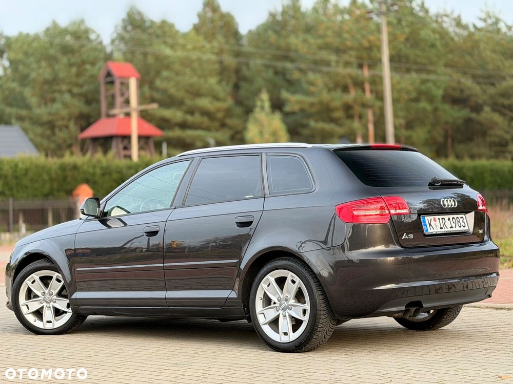 Audi A3 Sportback - 6