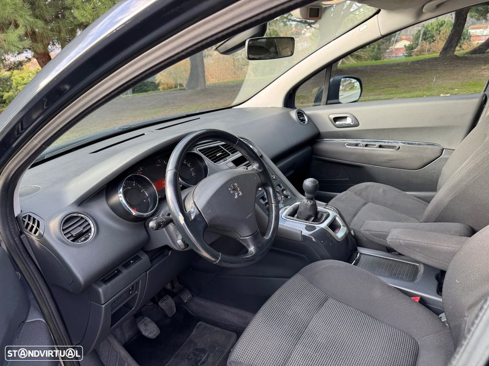 Peugeot 5008 HDI FAP 110 Active - 4