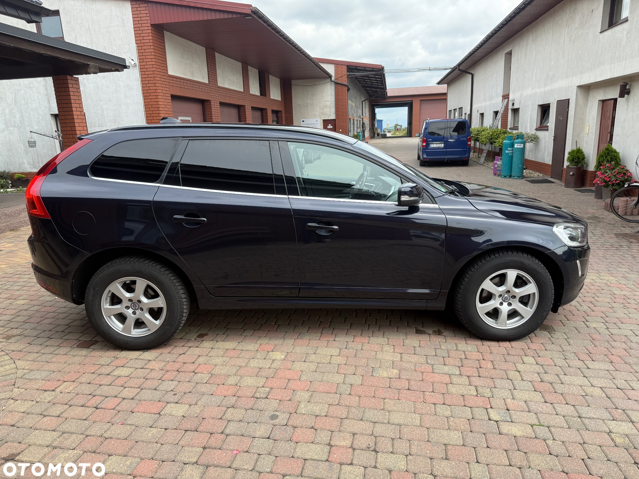 Volvo XC 60 - 4