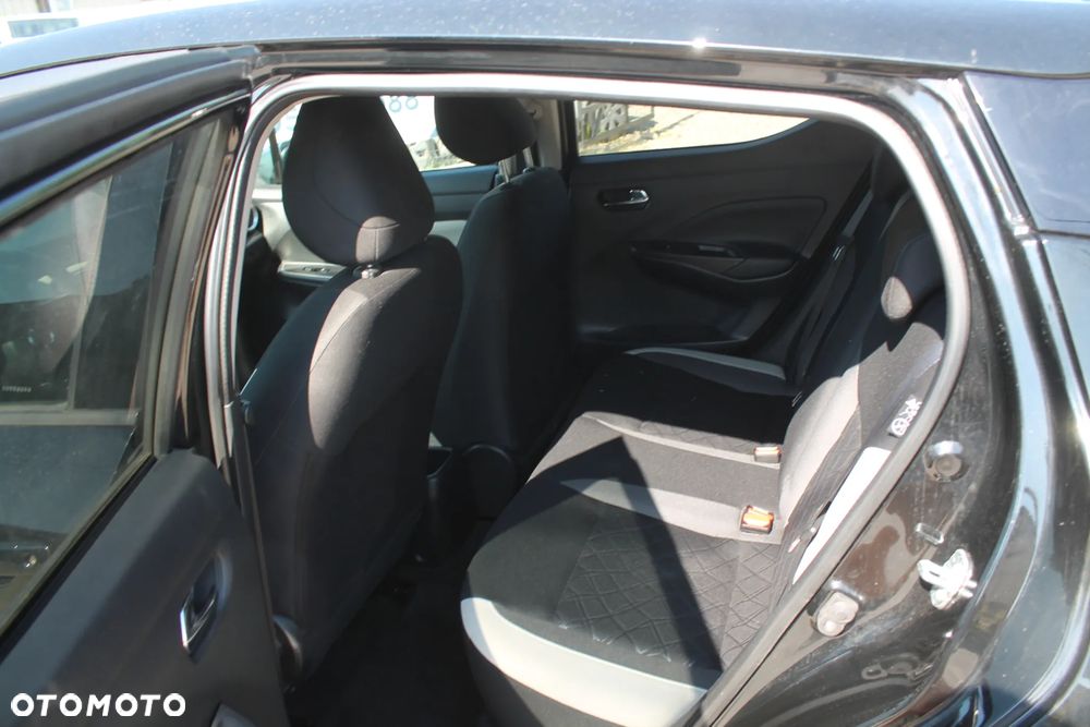 Nissan Micra - 10