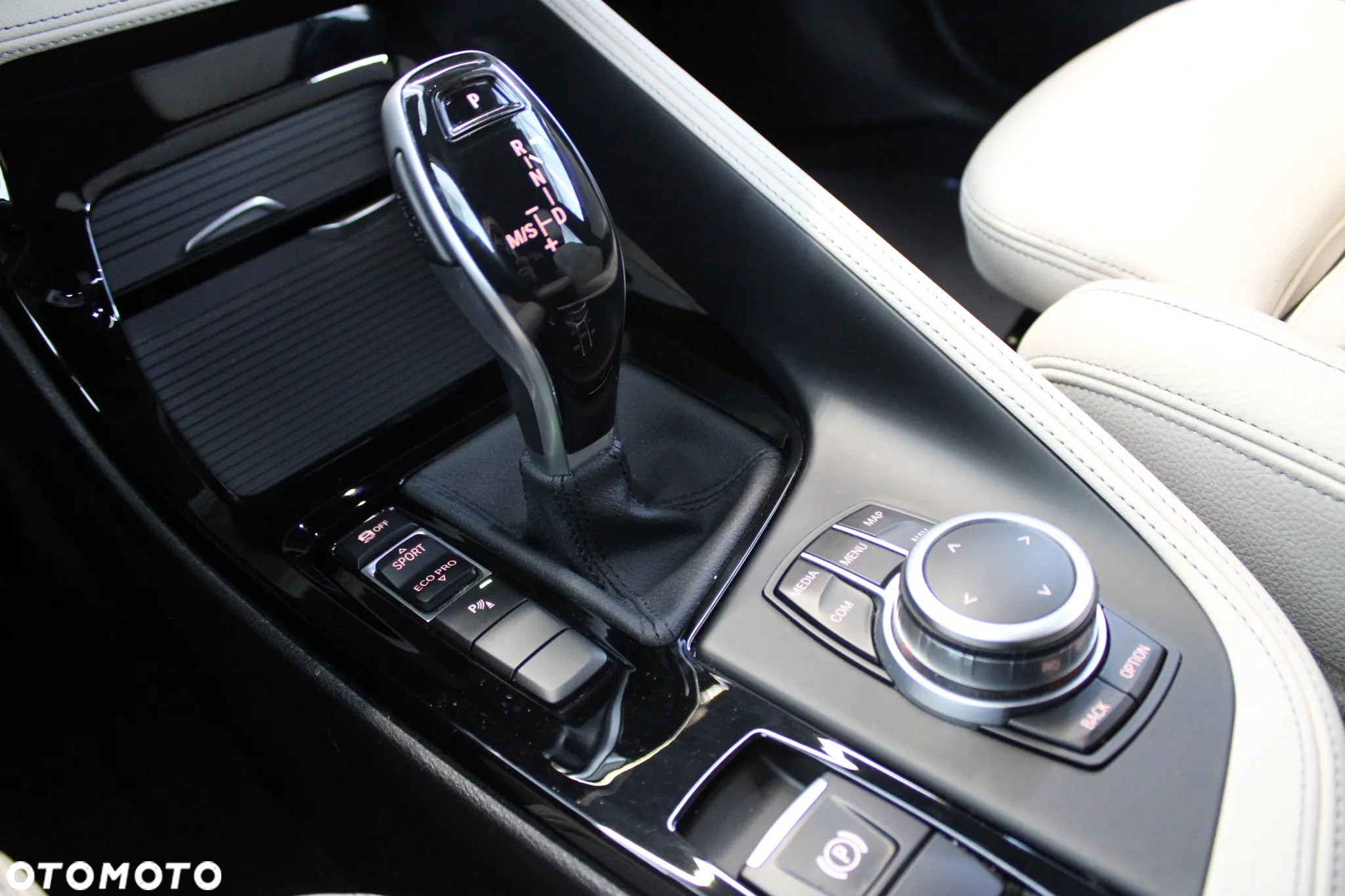 BMW X1 sDrive18i M Sport - 26