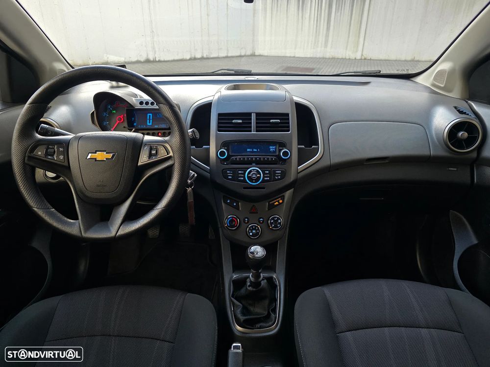 Chevrolet Aveo 1.3 VCDi LTZ - 40