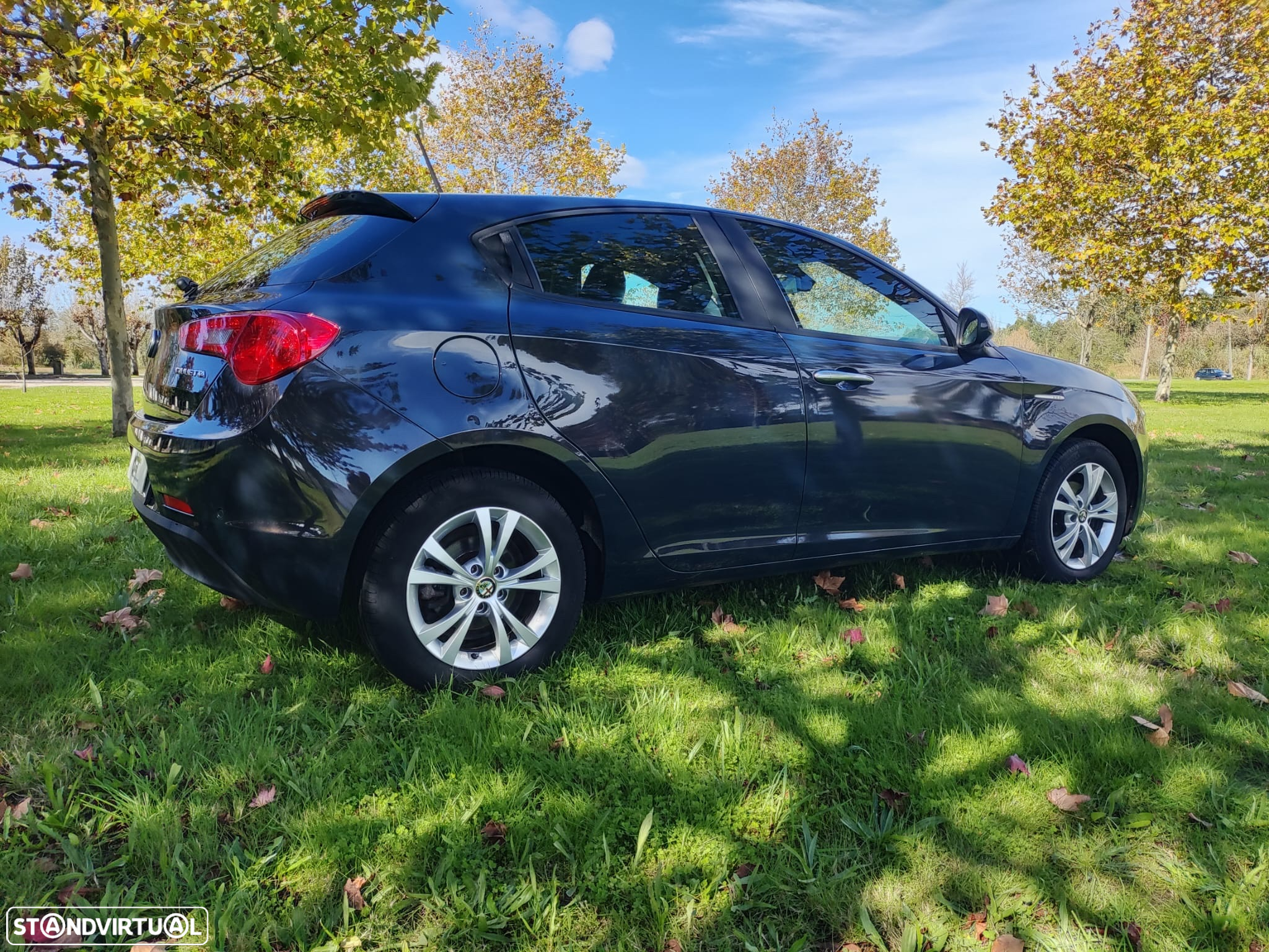 Alfa Romeo Giulietta 1.6 JTDm Distinctive 57X - 9