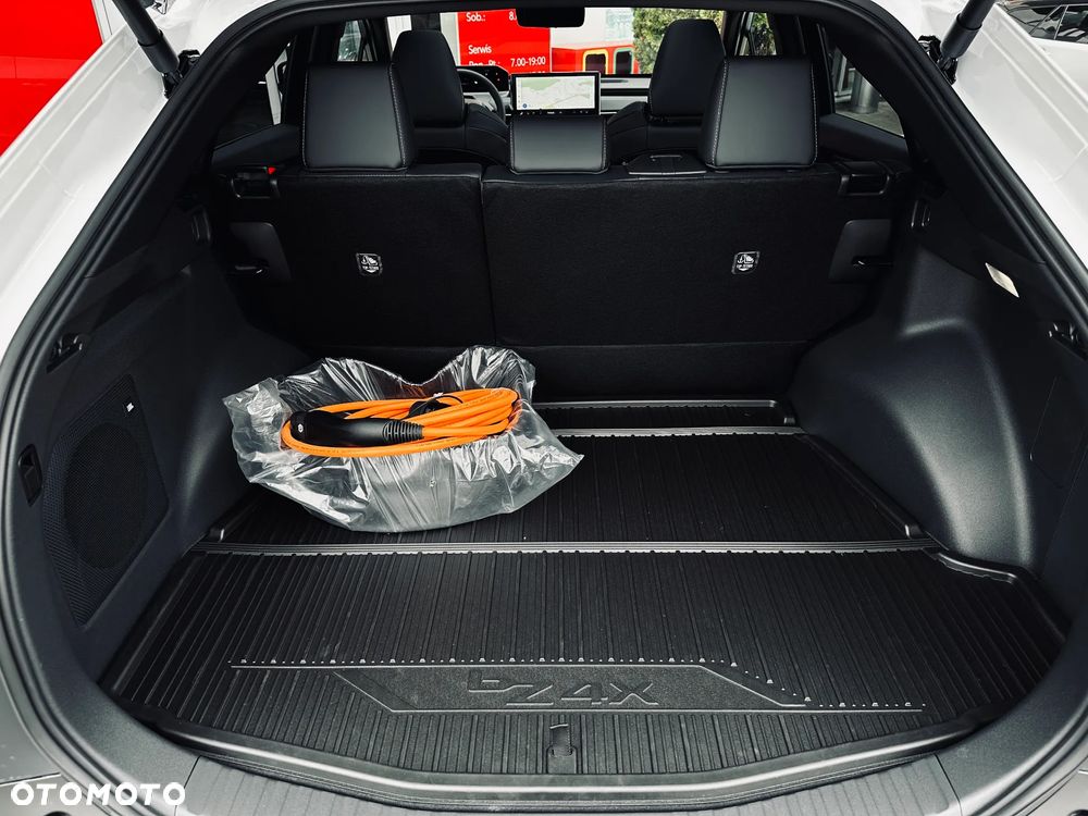 Toyota bZ4X 73.1kWh 4x4 Executive - 13