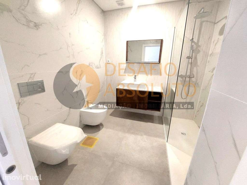 Apartamento T2 c/ varanda. Quinta do Conde - Pinhal do General - Grande imagem: 2/33