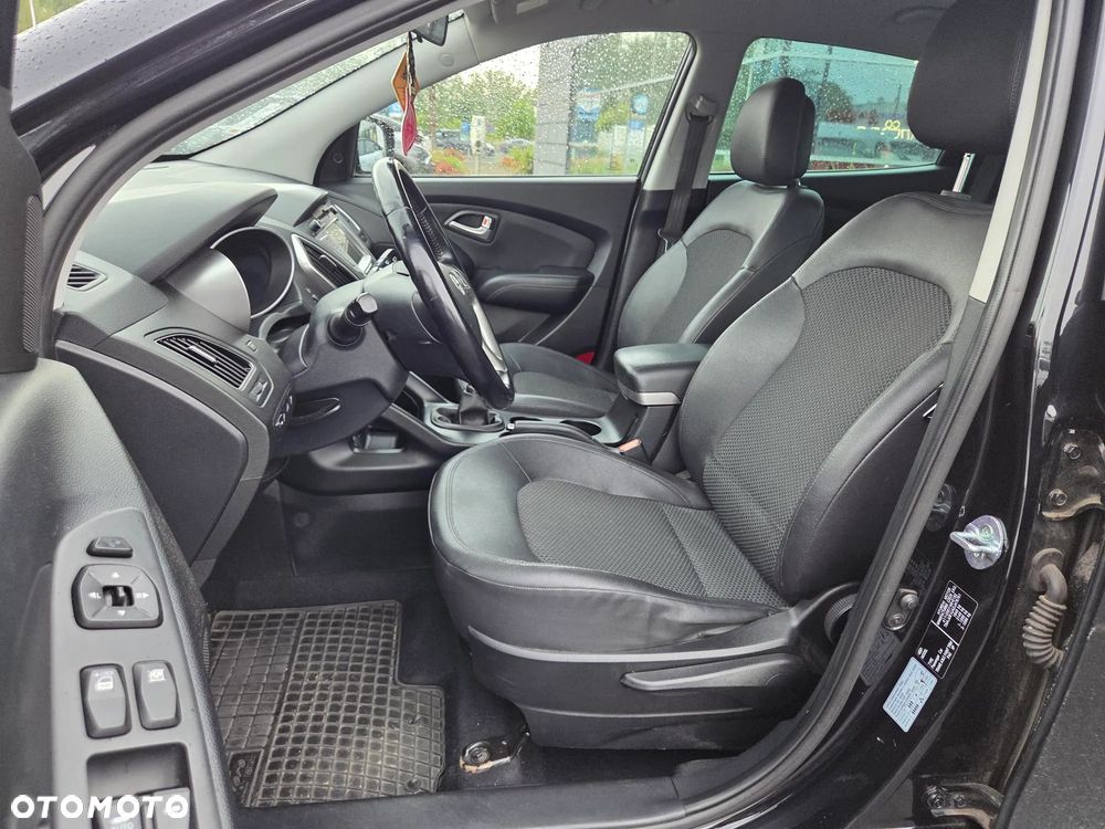 Hyundai ix35 1.7 CRDi 2WD blue Finale - 13