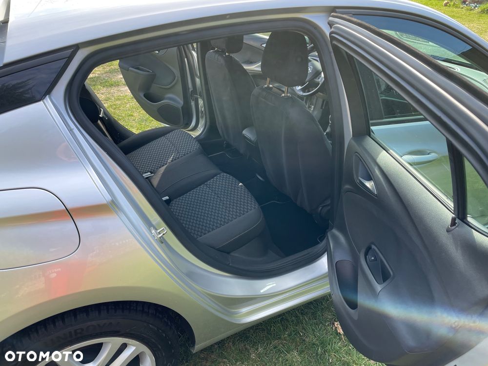 Opel Astra 1.4 T Elite - 10