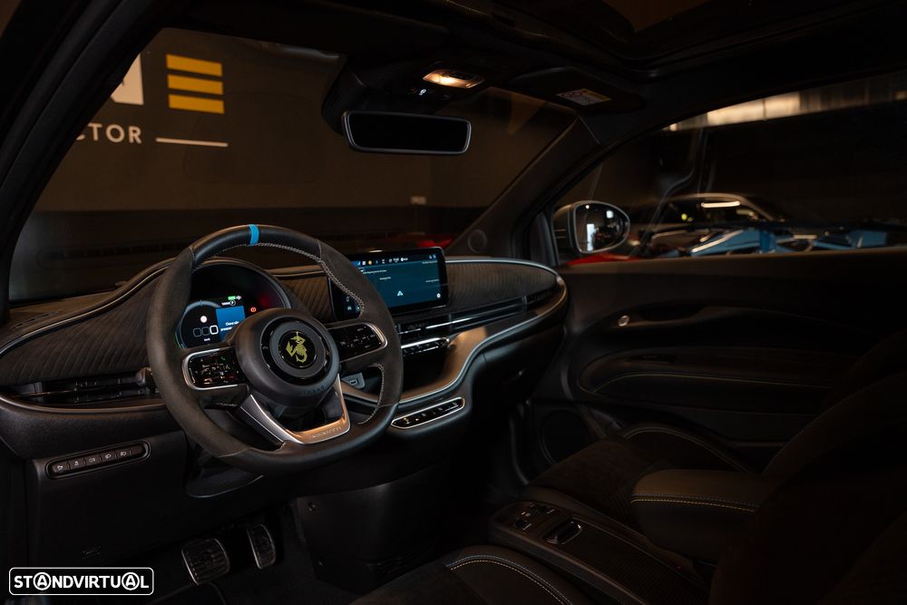 Abarth 500e Scorpionissima - 19