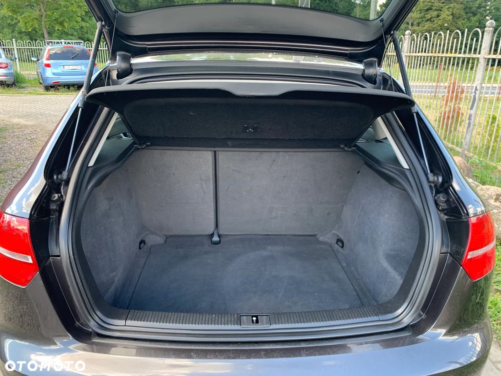 Audi A3 Sportback 1.6 TDI DPF Ambition - 8