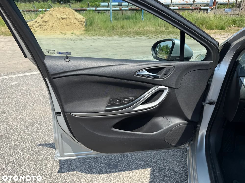 Opel Astra 1.4 Enjoy - 21
