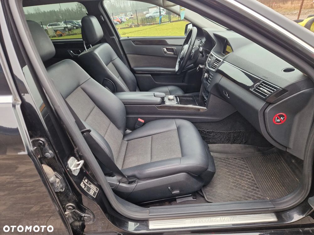 Mercedes-Benz Klasa E 300 BlueTEC 7G-TRONIC Elegance - 11