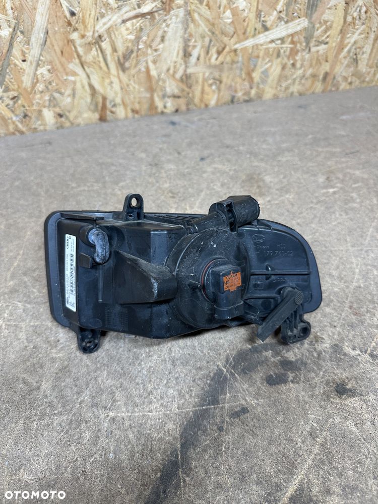 AUDI A4 B8 HALOGEN PRAWY 8K0941700 - 7
