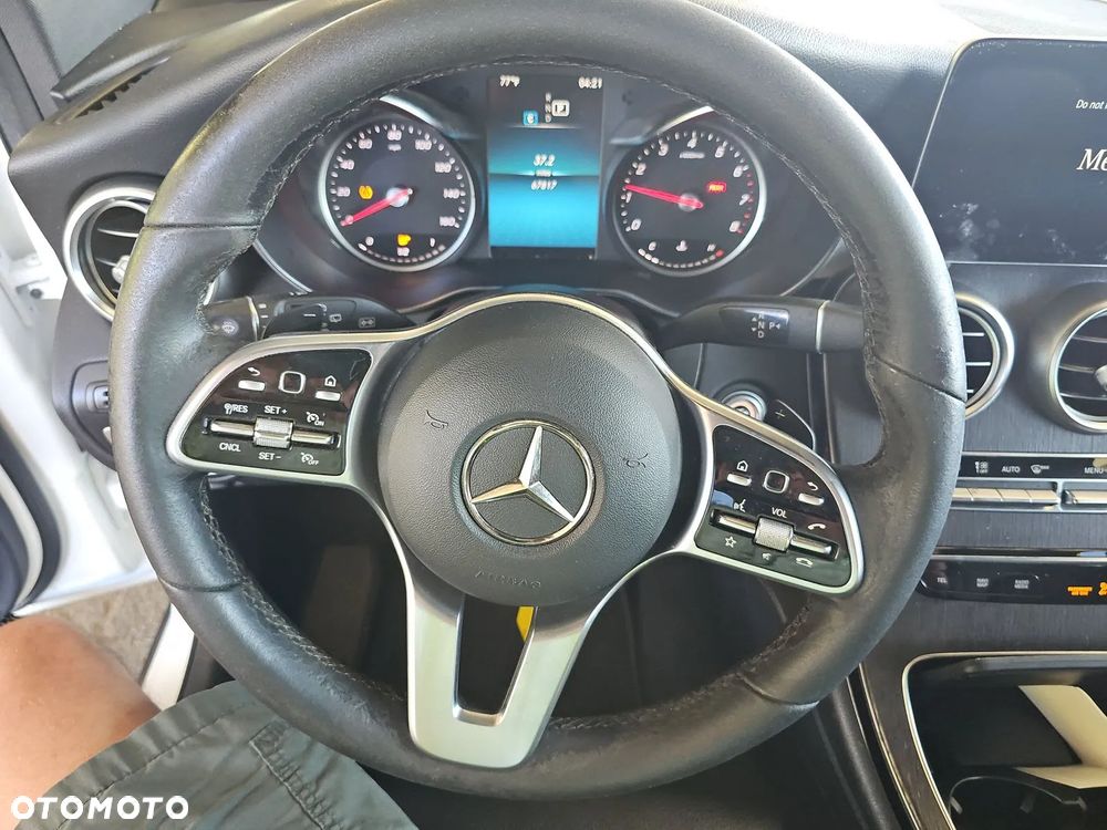 Mercedes-Benz GLC 300 4Matic 9G-TRONIC Exclusive - 11