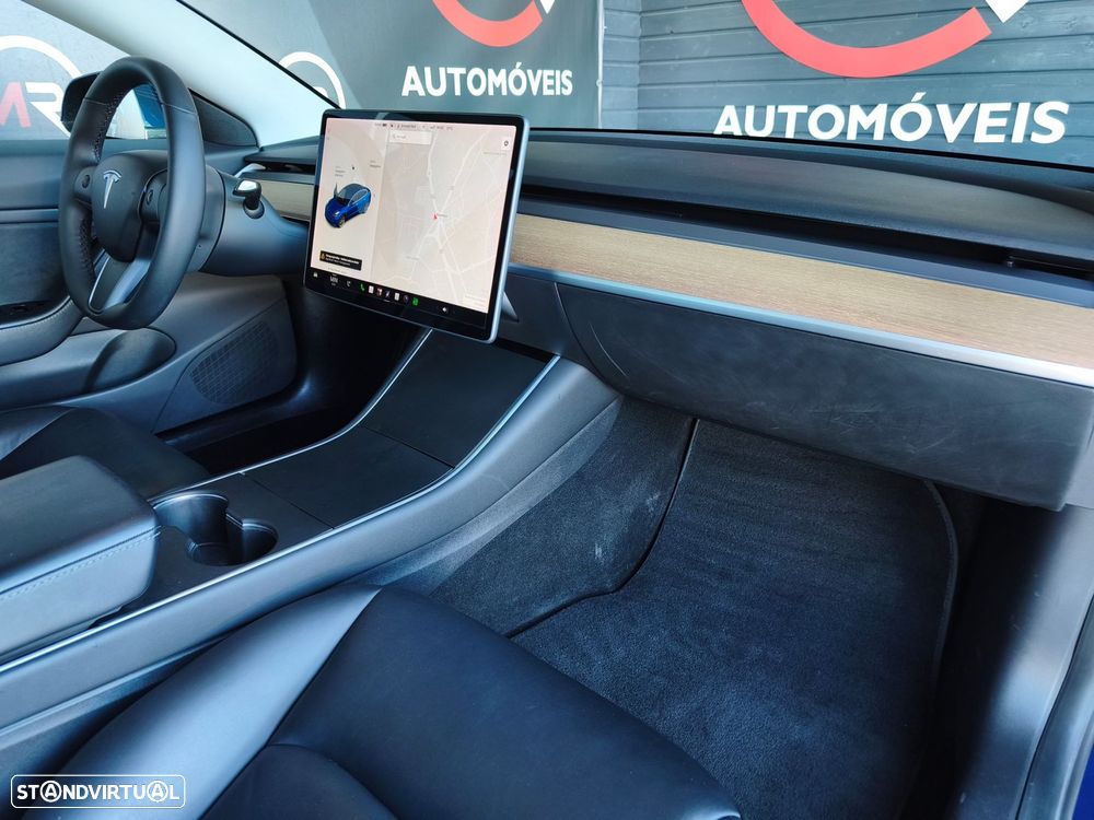 Tesla Model 3 - 36
