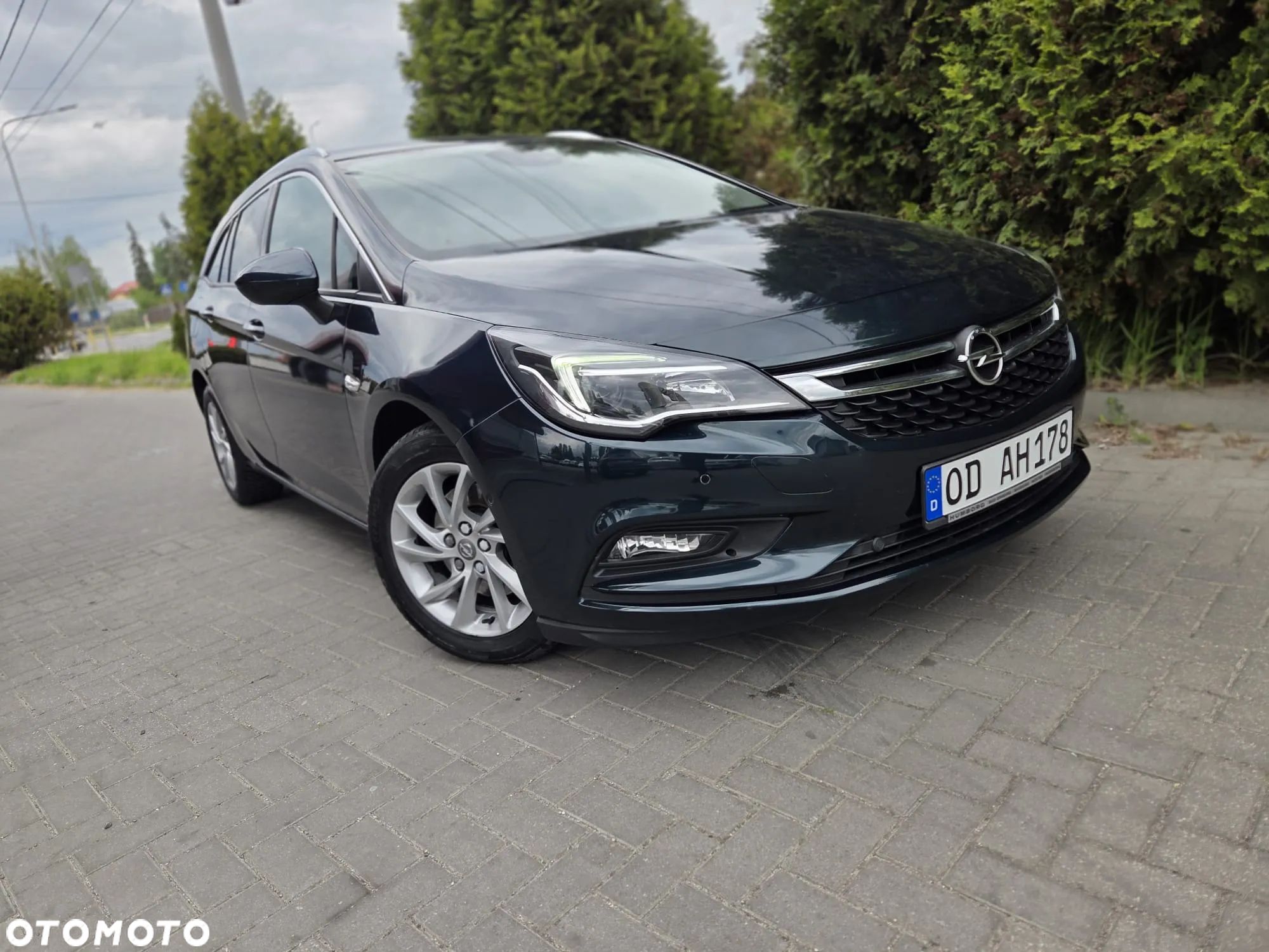 Opel Astra 1.6 BiTrb D (CDTI) Start/Stop Sports Tourer Dynamic - 1