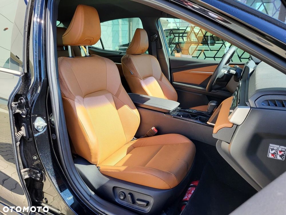 Toyota Camry - 30