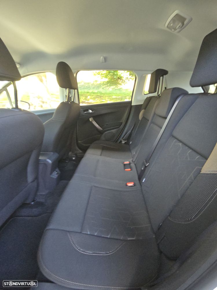 Peugeot 2008 - 30