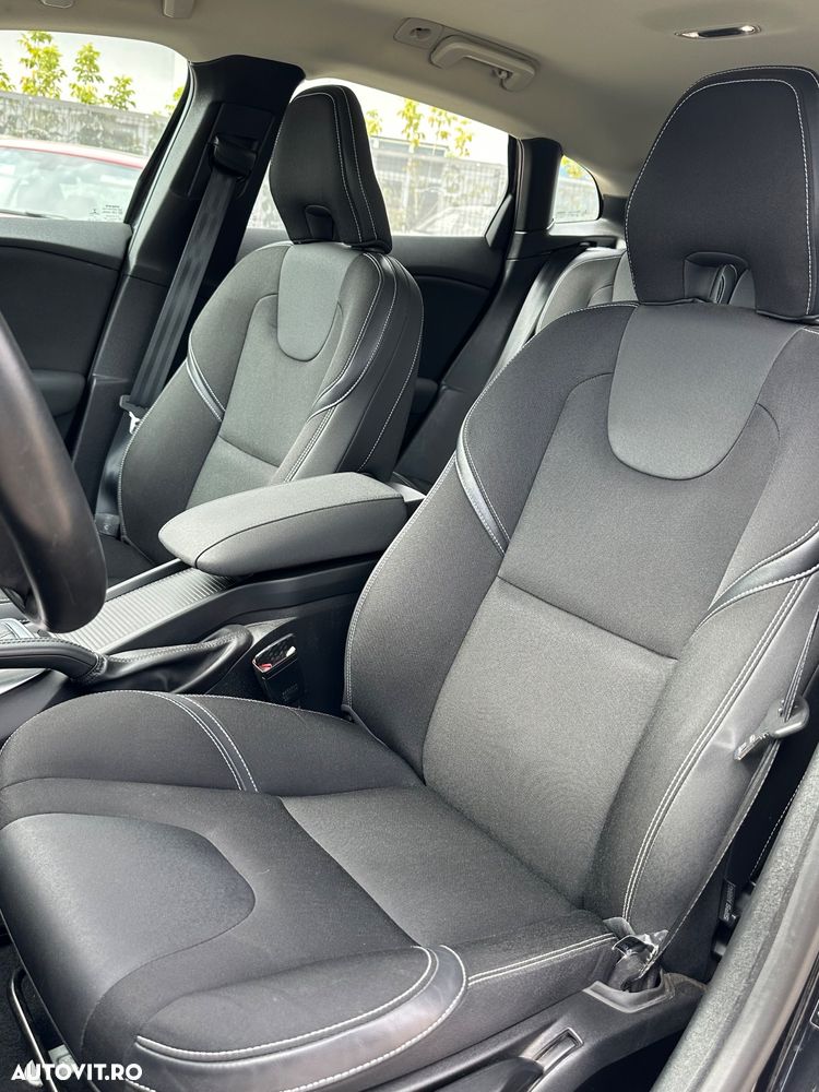 Volvo V40 D2 Aut. Summum - 8