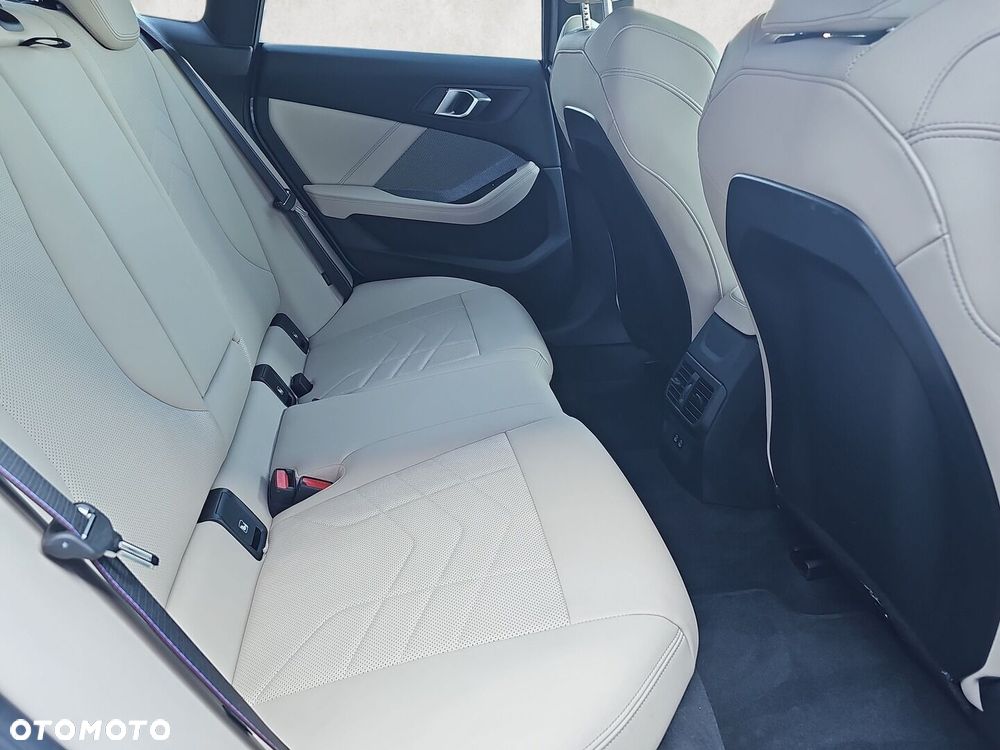 BMW Seria 2 216i sport - 31