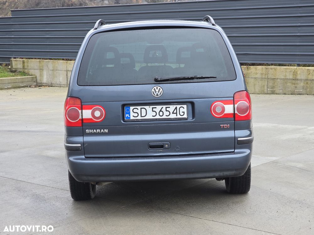 Volkswagen Sharan 1.9 TDI Family - 12