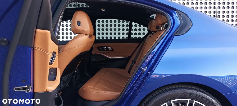 BMW Seria 3 - 12