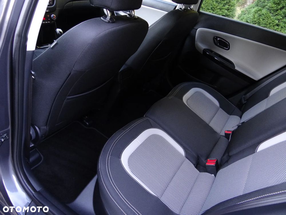 Kia Ceed 1.4 CVVT Dream-Team Edition - 28
