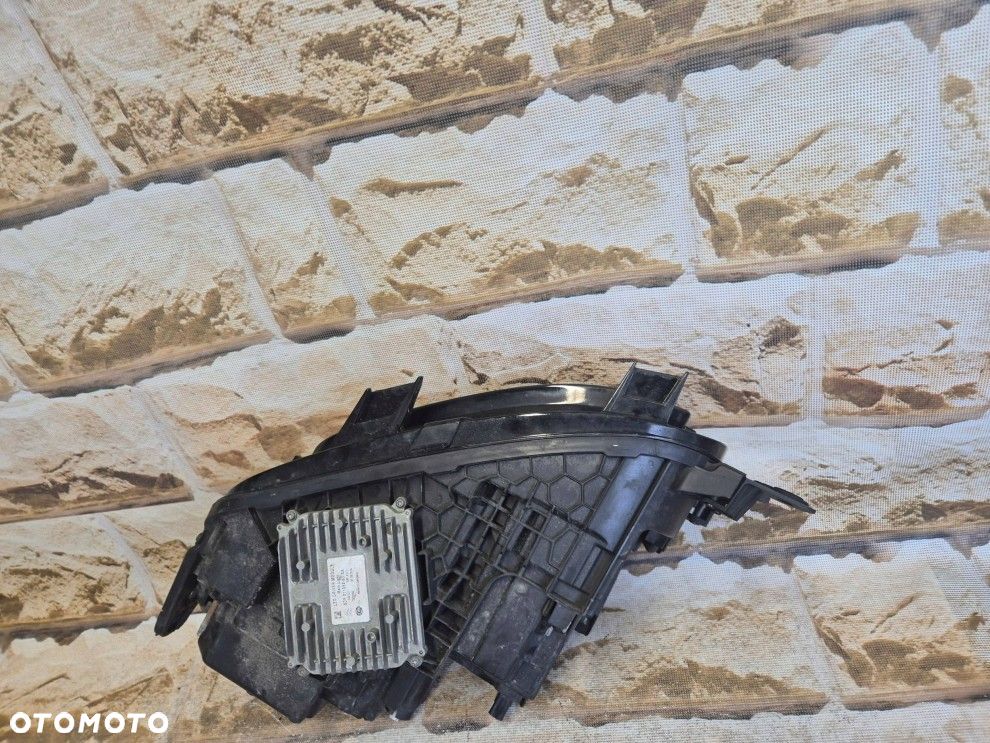 Reflektor prawa Citroen C5 Aircross 9816925280 full led - 16