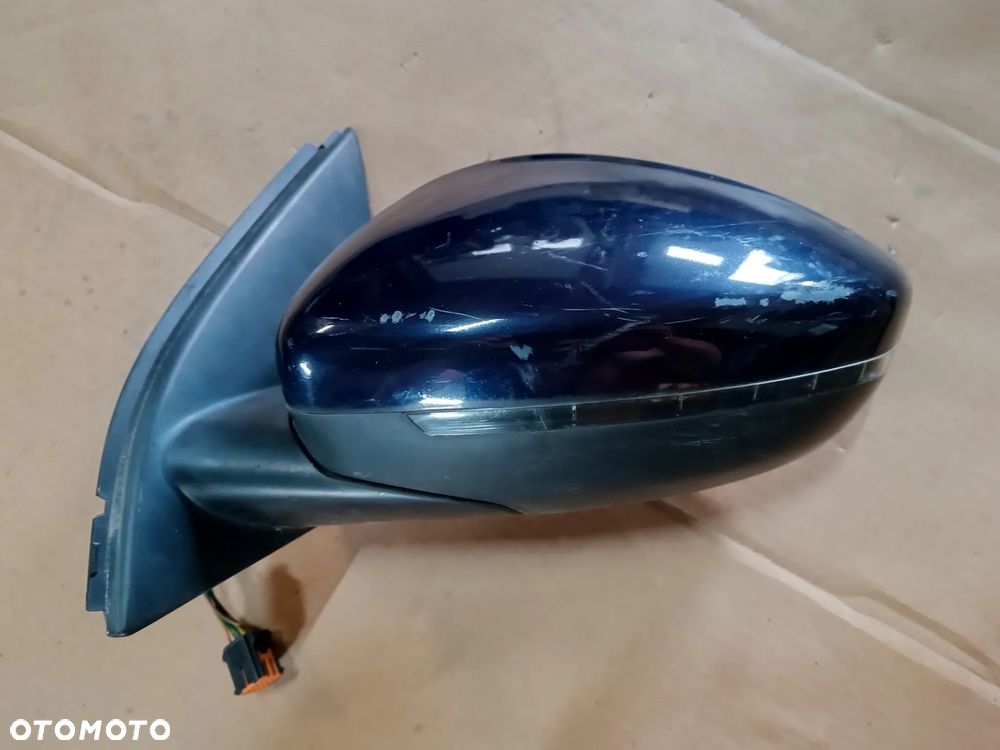 LUSTERKO LEWE  6 7 PIN PEUGEOT 308 T9 EU - 1