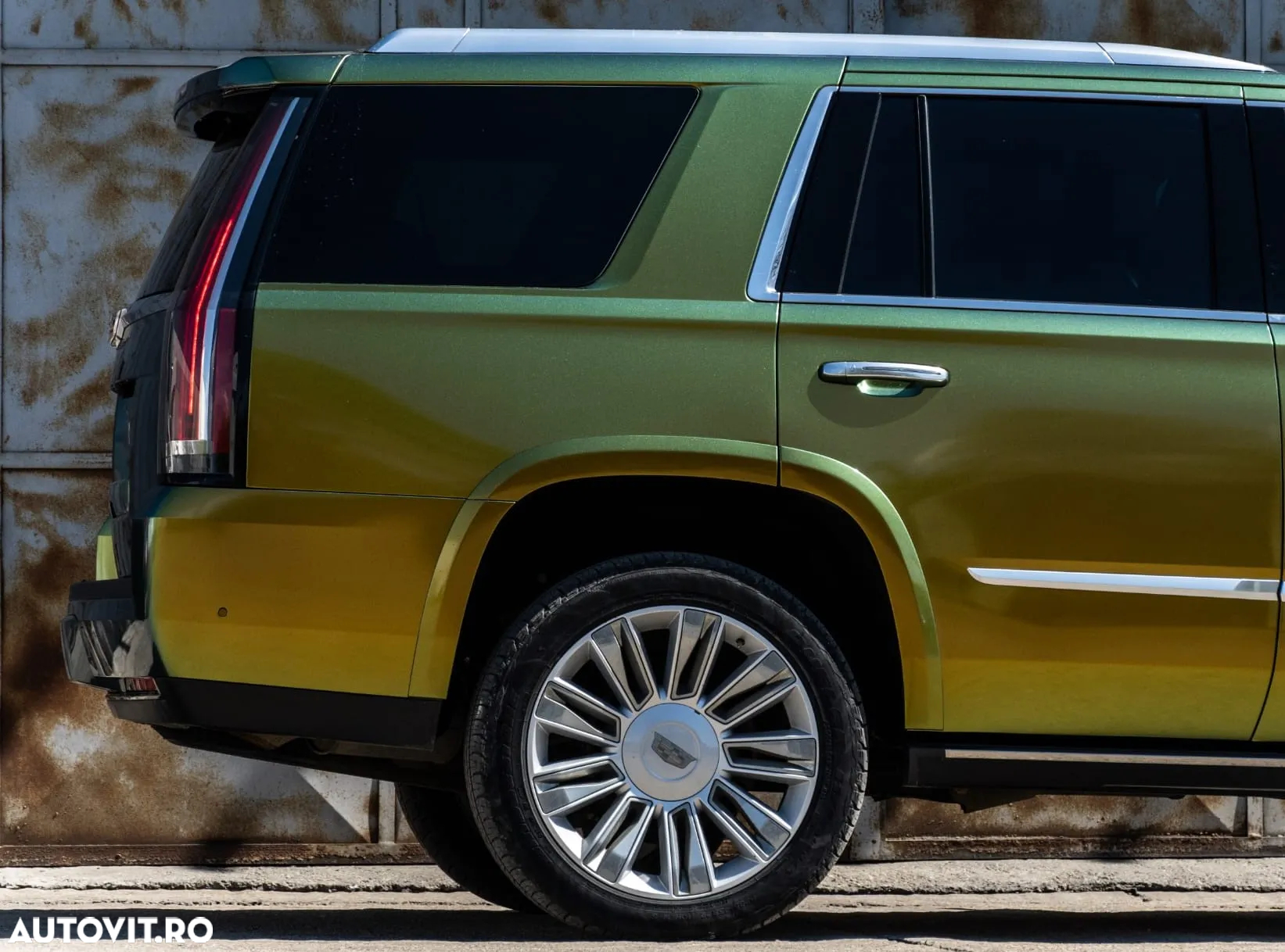Cadillac Escalade 6.2 V8 AWD AT Platinum - 20