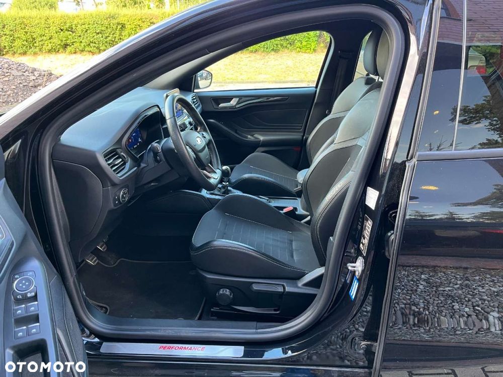 Ford Focus 2.3 EcoBoost ST Edition - 28