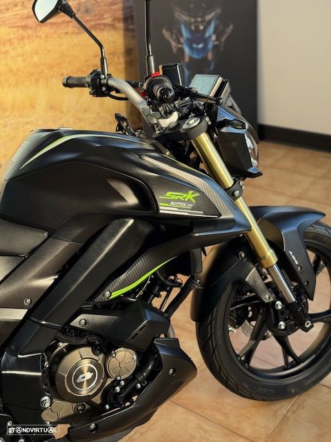 QJ Motor SRK 125S - 3