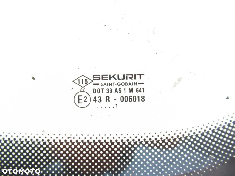 SZYBA CZOŁOWA RENAULT MASTER II - 3