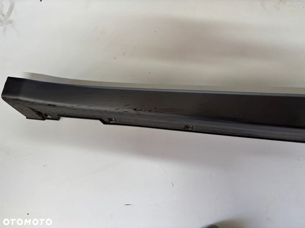 Listwa progowa osłona progu Hyundai i40 2013r. T6S - 2