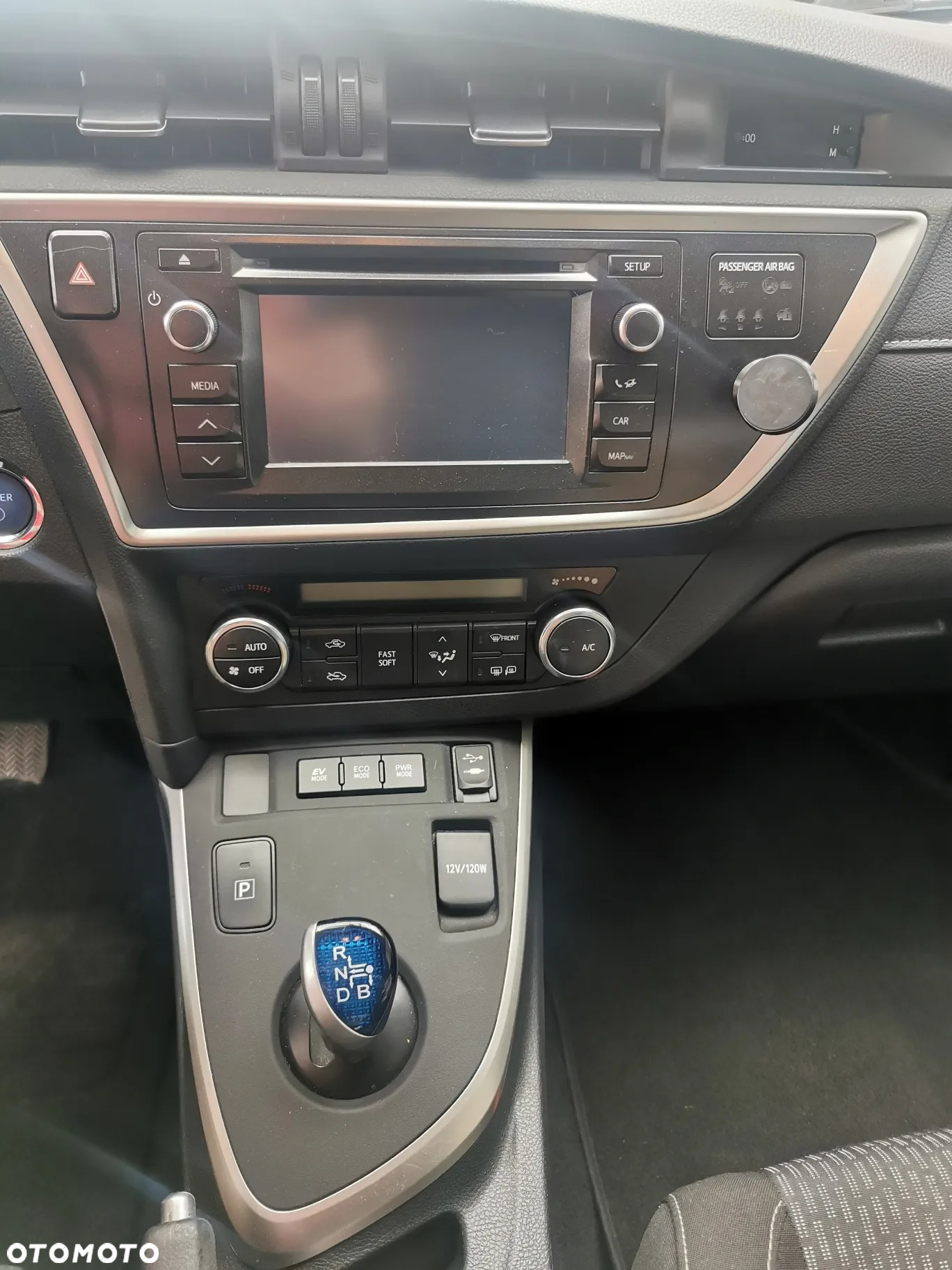 Toyota Auris 1.8 VVT-i Hybrid Automatik Life Plus - 24
