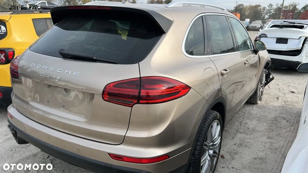 Porsche Cayenne S Tiptronic S - 4