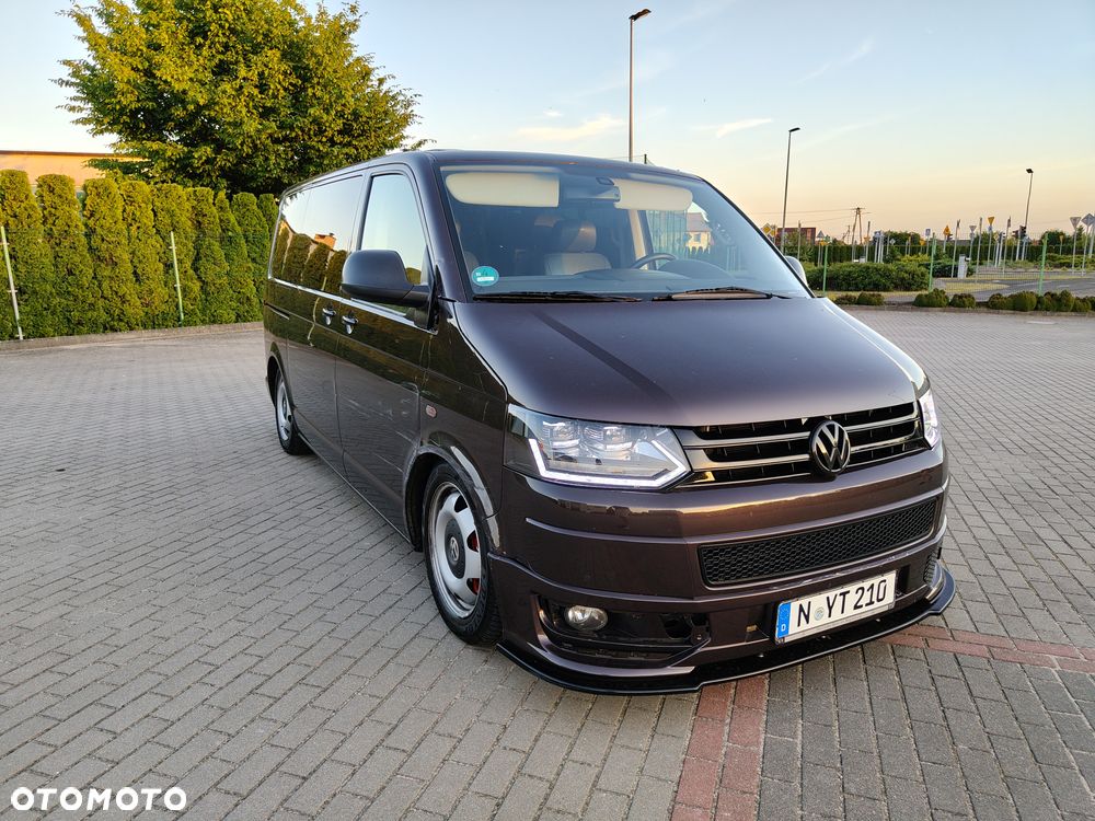 Volkswagen Multivan - 18