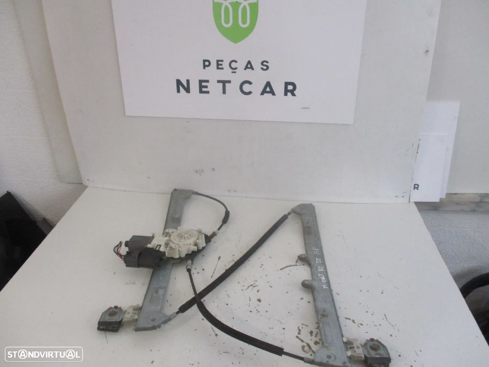 Elevador mitsubishi colt 2002 5 portas - 1