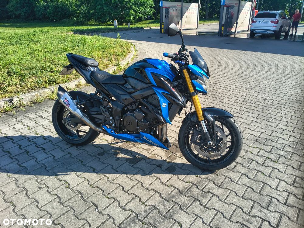 Suzuki GSX - 1