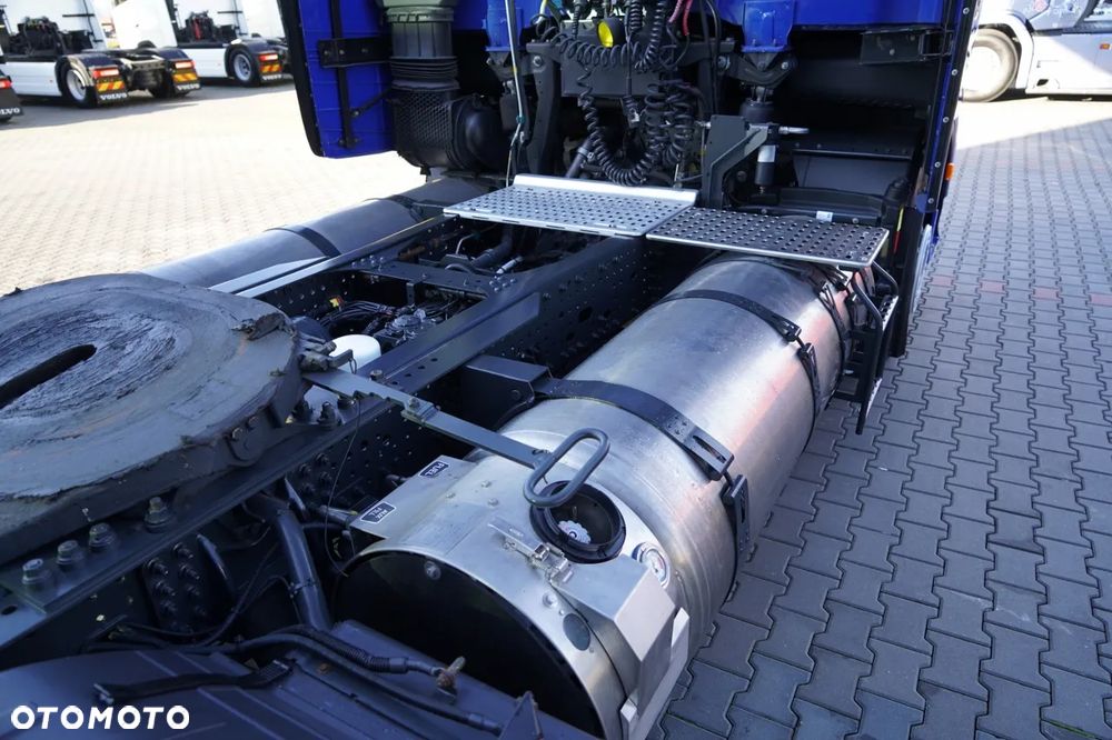 Iveco S-WAY / 460 / RETARDER / LNG / MEGA / LOW DECK / - 15