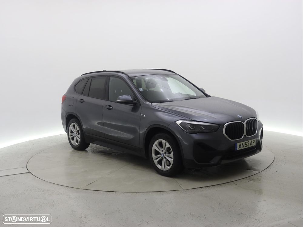 BMW X1 25 e xDrive Corporate Edition - 10