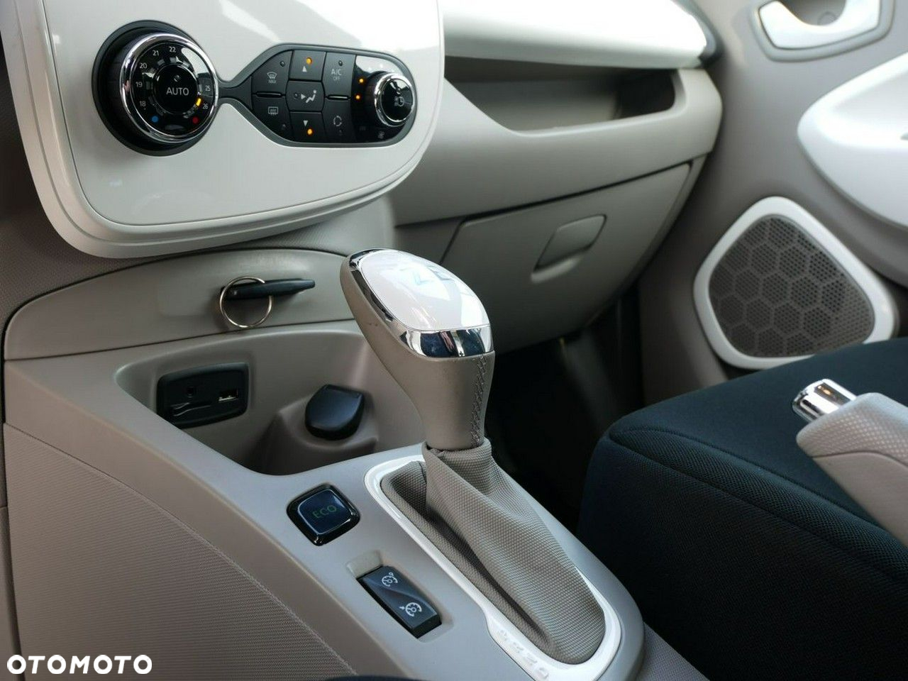 Renault Zoe - 20