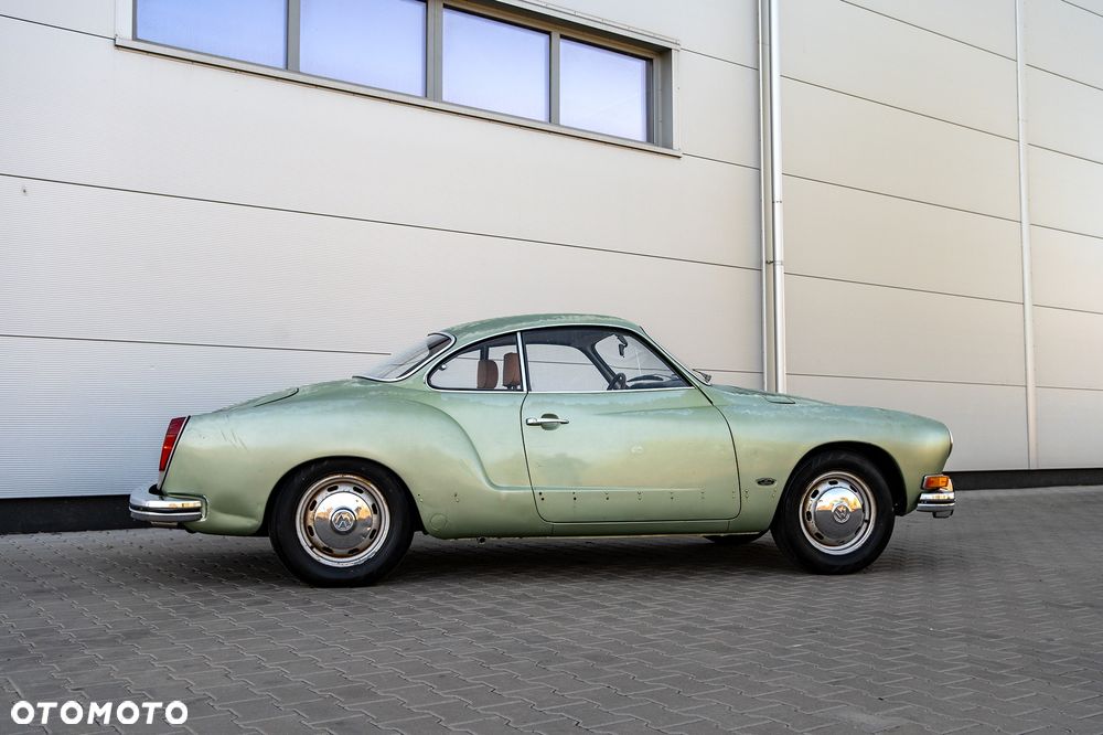 Volkswagen Karmann Ghia - 2