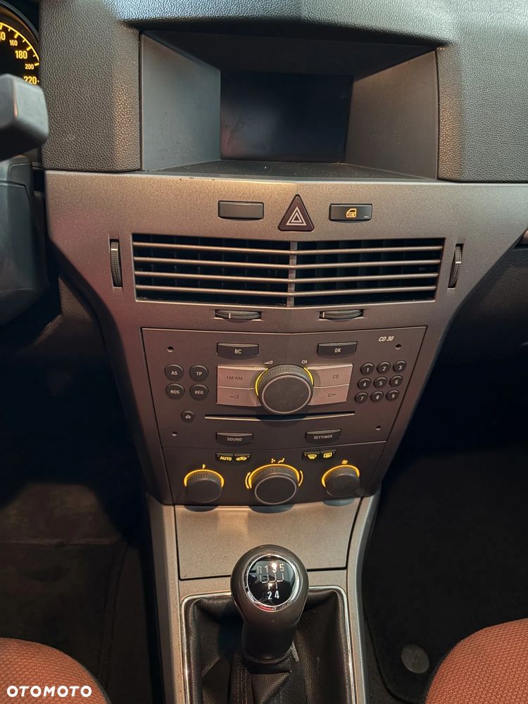 Opel Astra 1.6 Enjoy - 9