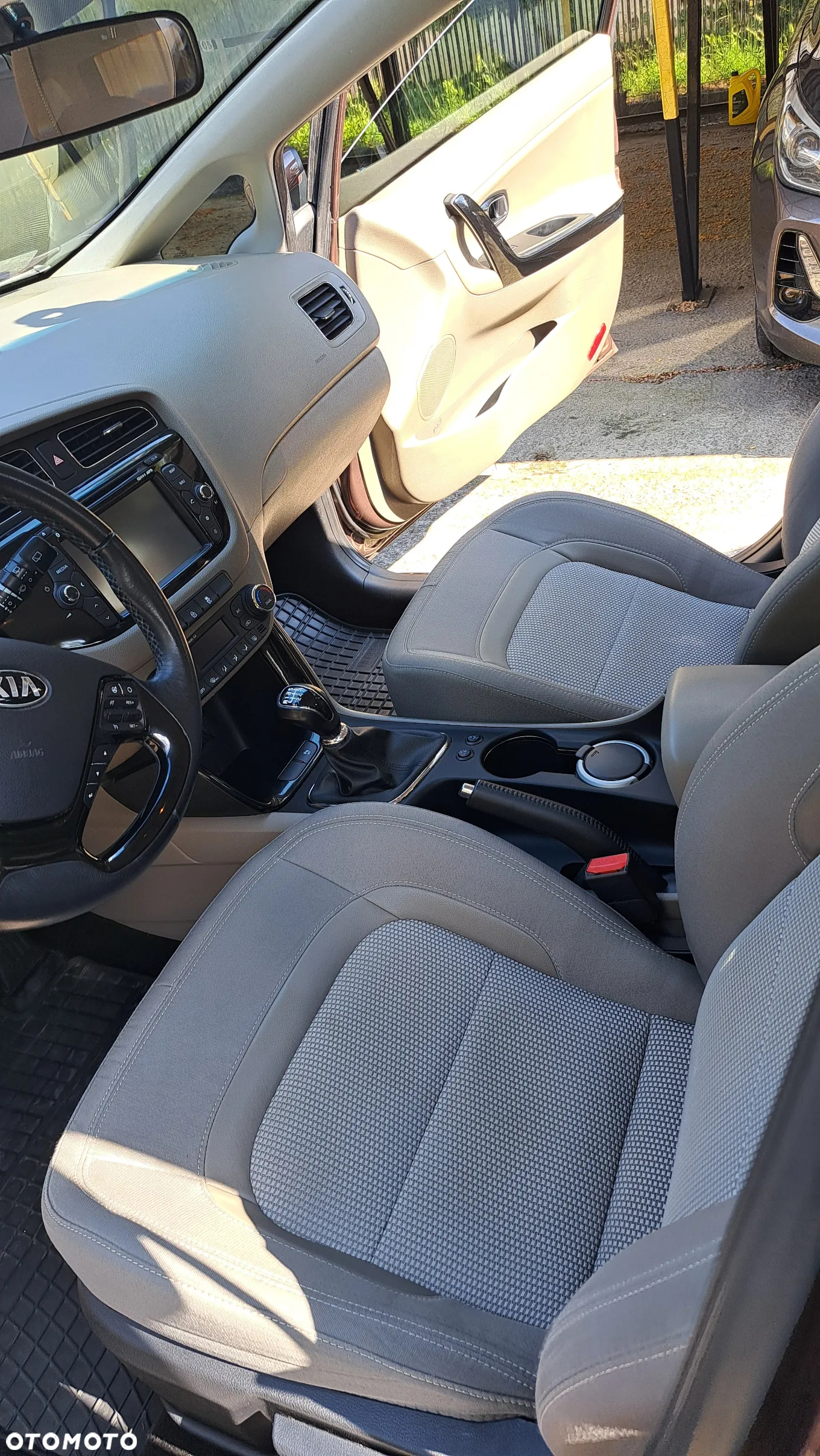 Kia Ceed Cee'd 1.6 GDI Business Line - 12