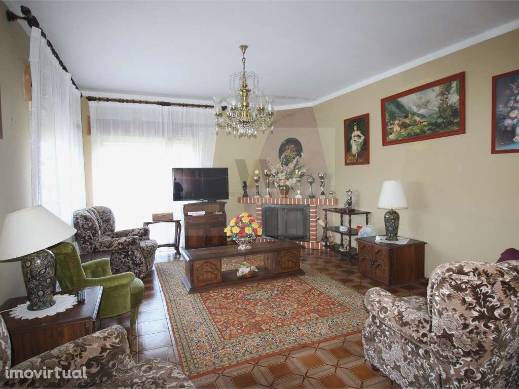 Moradia T3 independente com 8.490 m² de Terreno - Grande imagem: 3/15