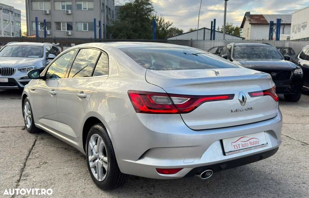 Renault Megane - 6